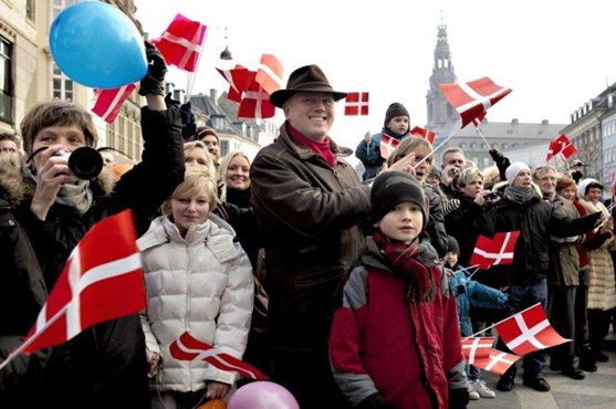 Mengapa Denmark Mendominasi Peringkat Laporan Kebahagiaan Dunia Tahun Demi Tahun